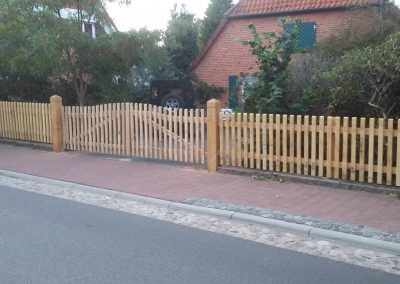 Stacketzaun in Eiche
